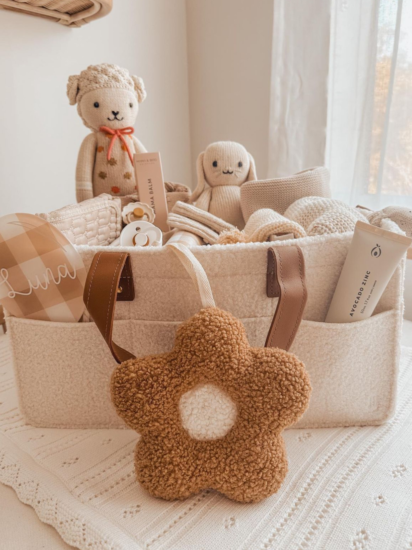 Mini Daisy Dummy Holder