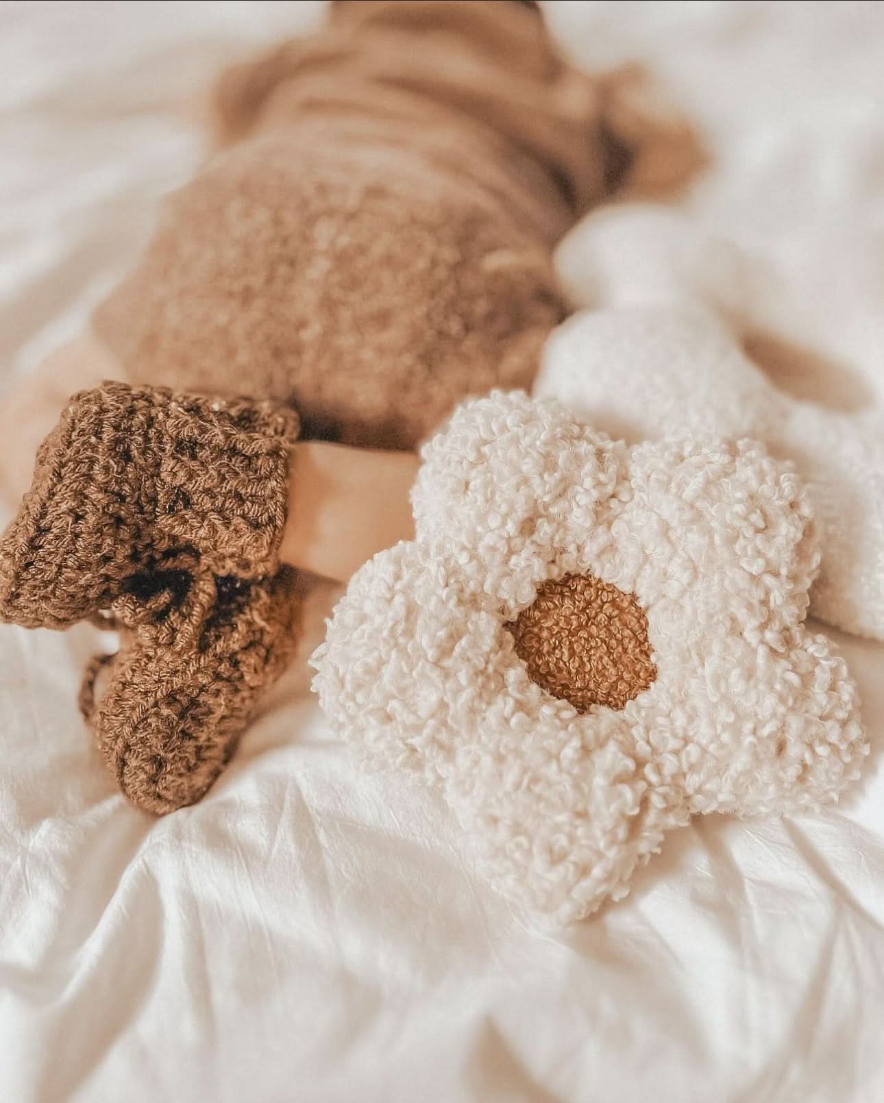 Mini Daisy Cushion