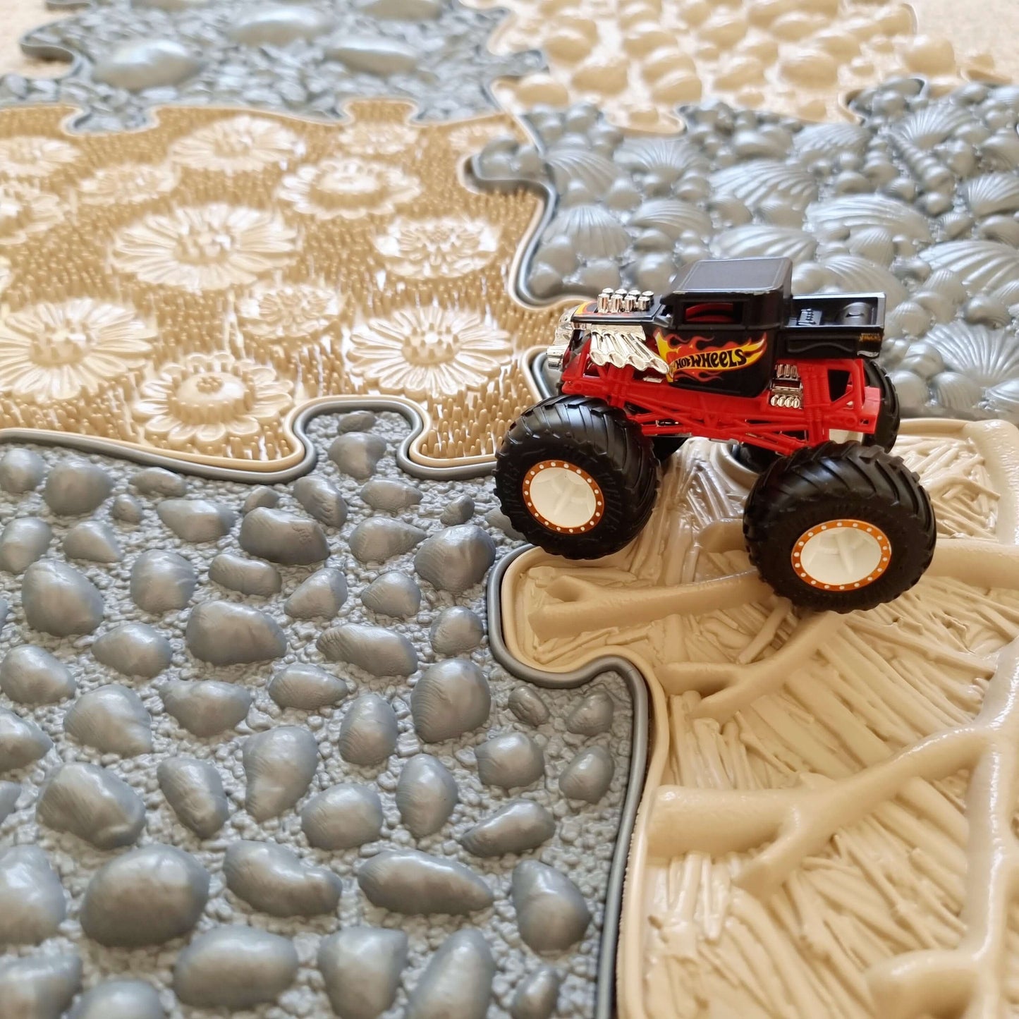 Muffik Natural Sensory Playmat Set - Timber Tinkers