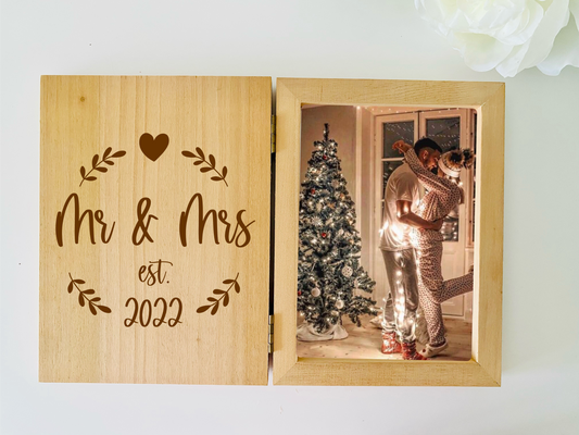 Photo Frame - Mr & Mrs 2025