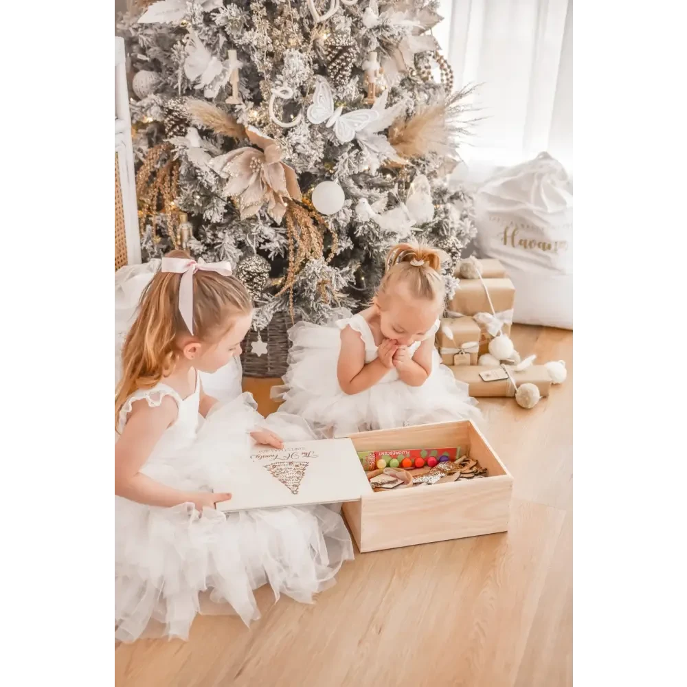 Vintage Tree Christmas Box - Timber Tinkers