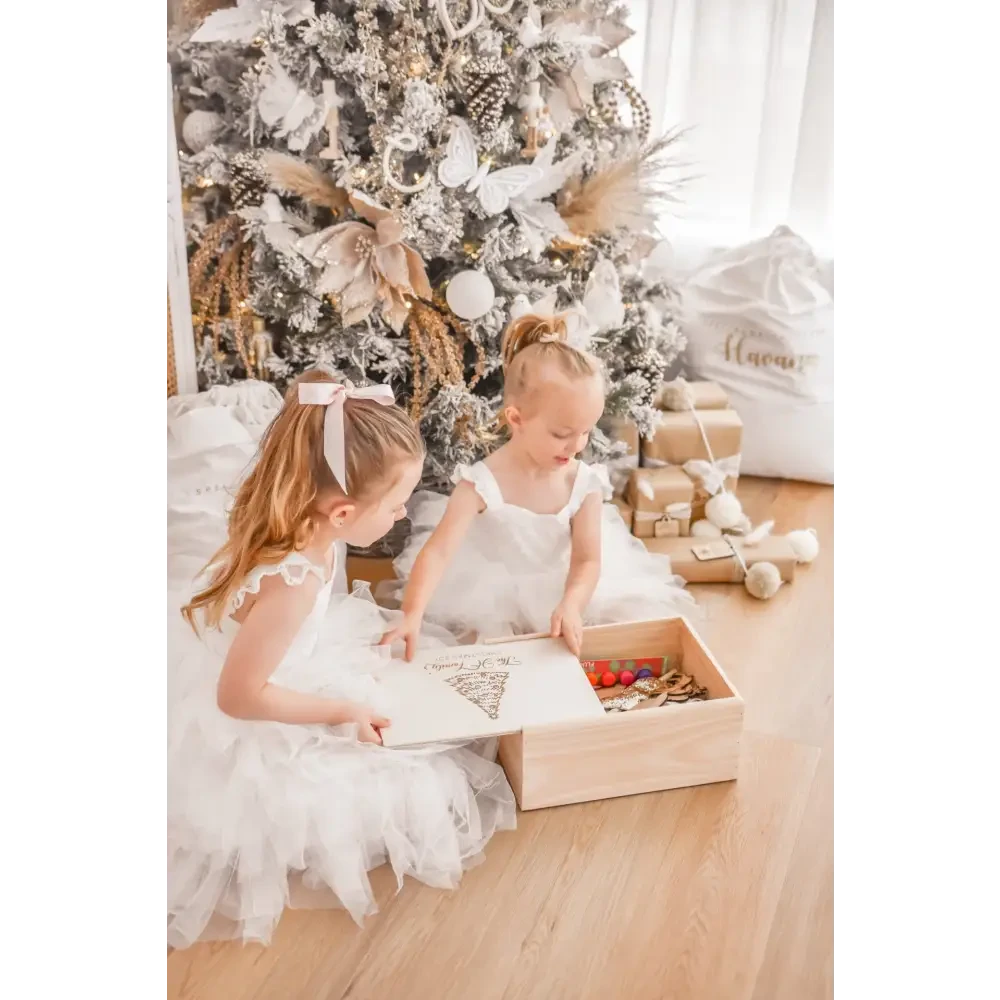 Vintage Tree Christmas Box - Timber Tinkers