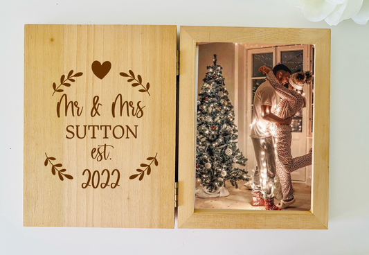 Photo Frame - Mr & Mrs 2025