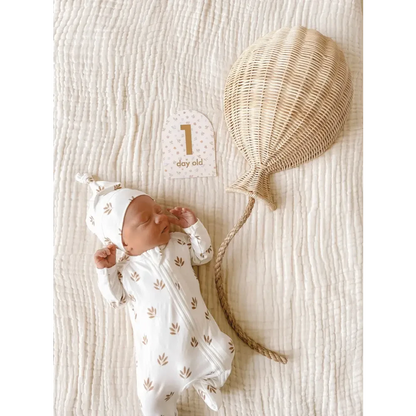 Baby Milestone Cards Broderie - Timber Tinkers