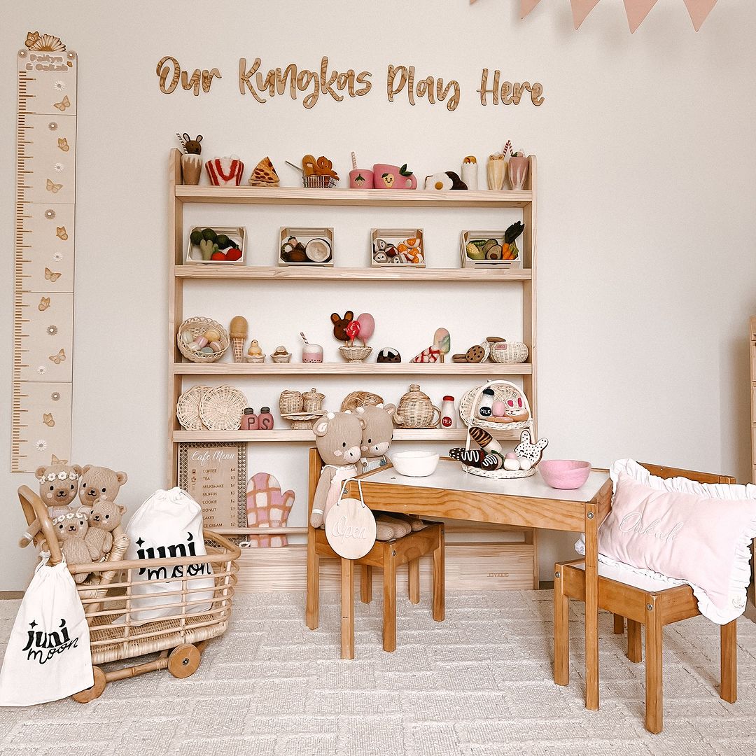 JOYKIDS Front Facing Bookshelf with 5 Tier - SolidWood